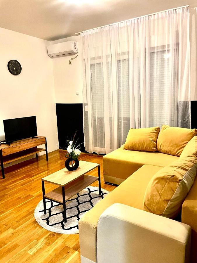 Naki Apartments Podgorica Luaran gambar